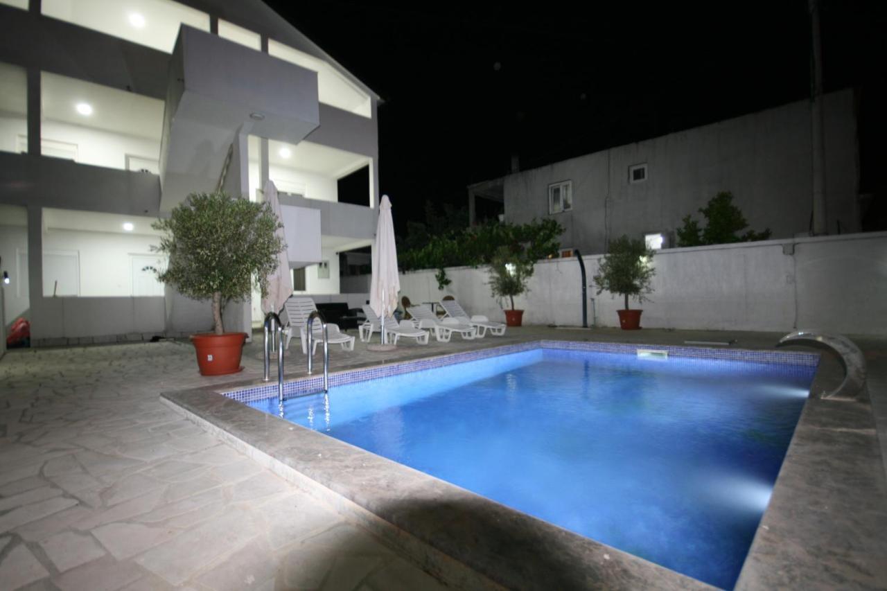 Apartmani Srdanovic Tivat Exterior foto