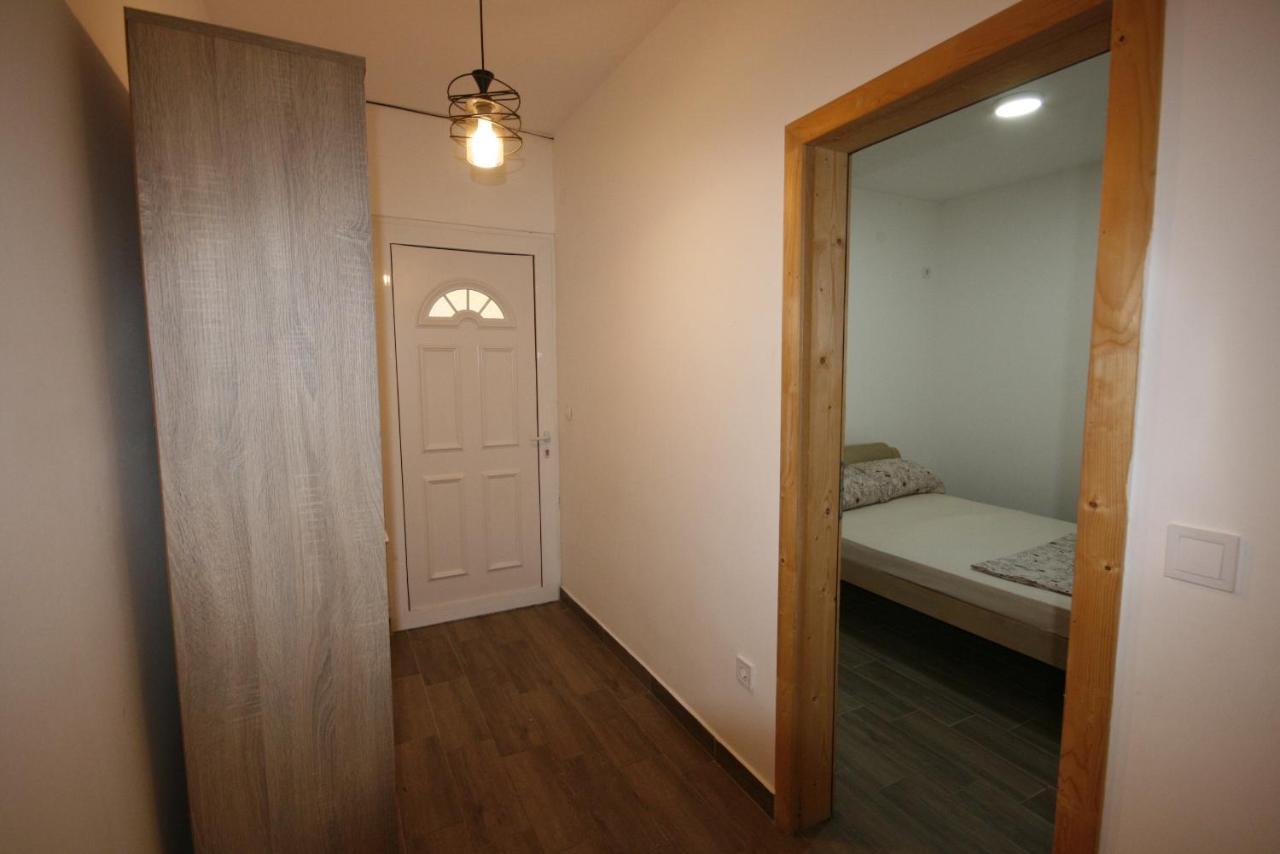 Apartmani Srdanovic Tivat Exterior foto